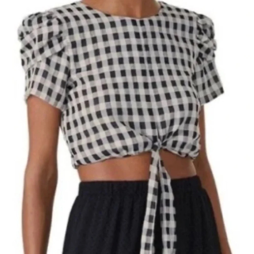 Cosmopolitan Dress the Population Black/White Gingham Tie Front Crop Blouse